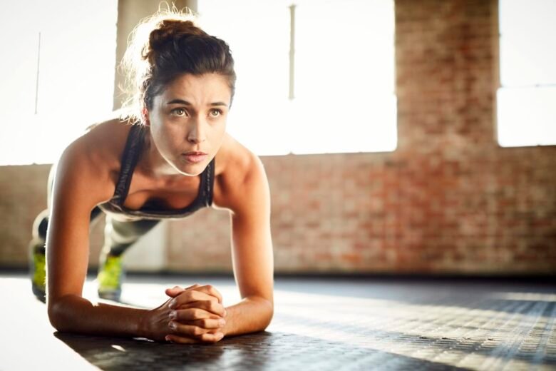 6 AR Fitness Workouts That Improve Strength at Home